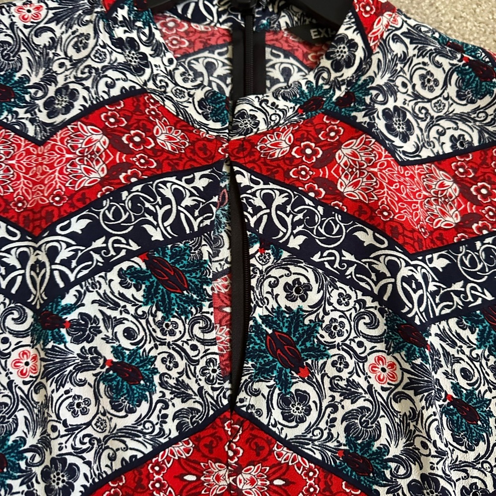 Express Red and Blue Patterned Rompet - Picture 3 of 7